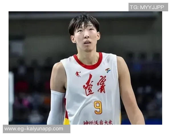 媒体人分析周琦低位威胁性建议教练组调整战术以充分发挥其优势