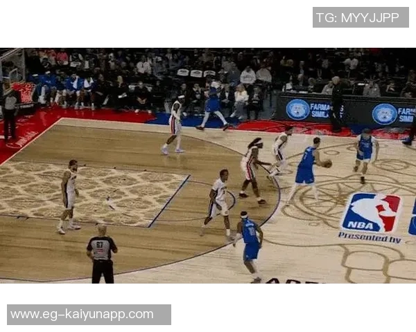 弗拉格强调球队进攻潜力巨大提出后卫线掩护打错位策略